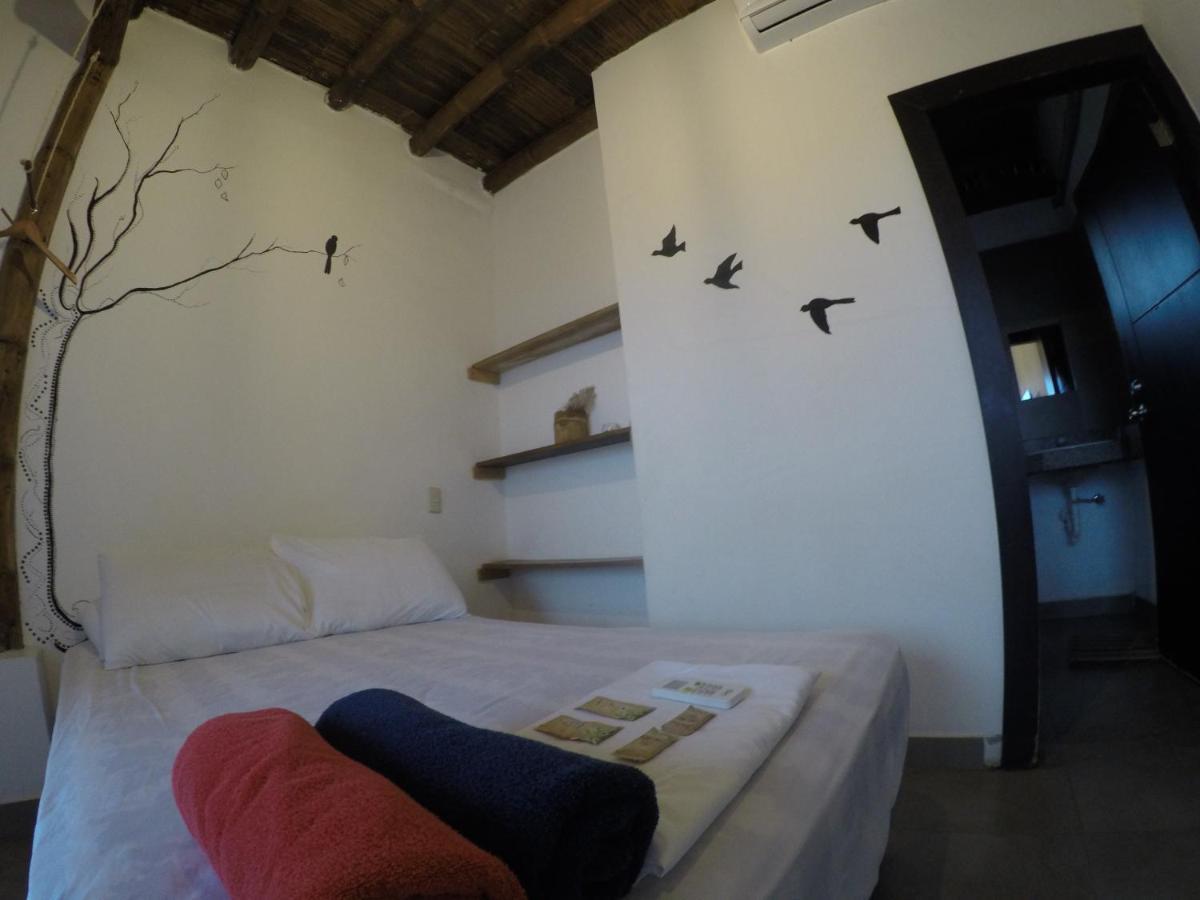 Kiwi Suites Hostel Montañita Exterior foto